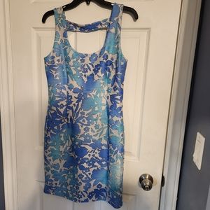 Petite size M Jennifer Lopez dress